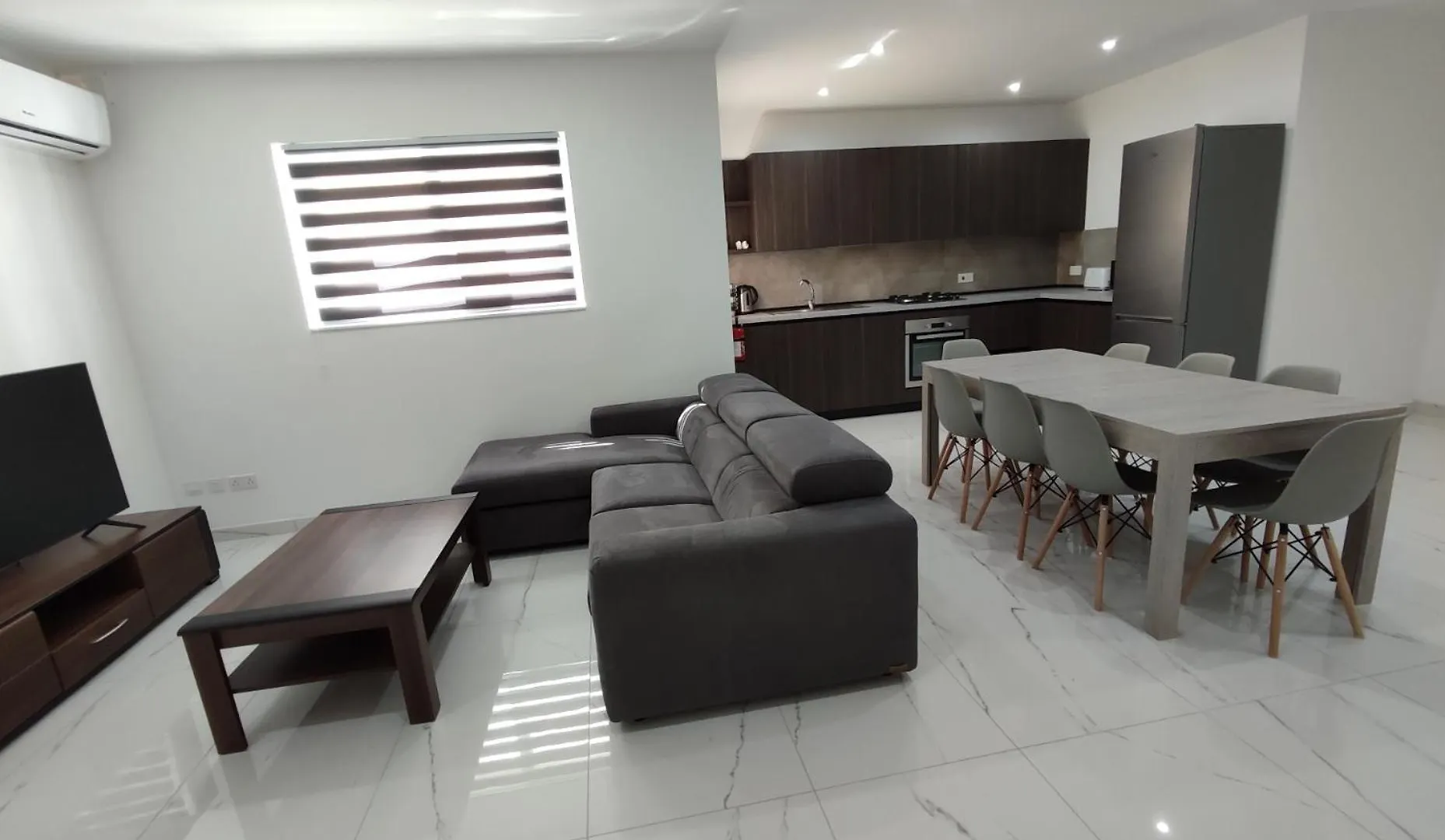 Apartment Il-Girna- Modern Seaside Accommodation Marsaskala