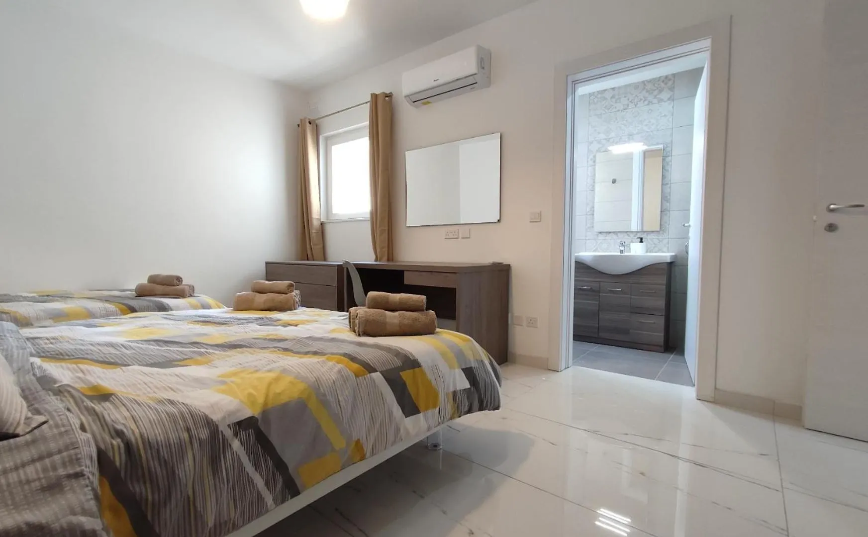Апартаменты Il-Girna- Modern Seaside Accommodation Марсаскала Мальта