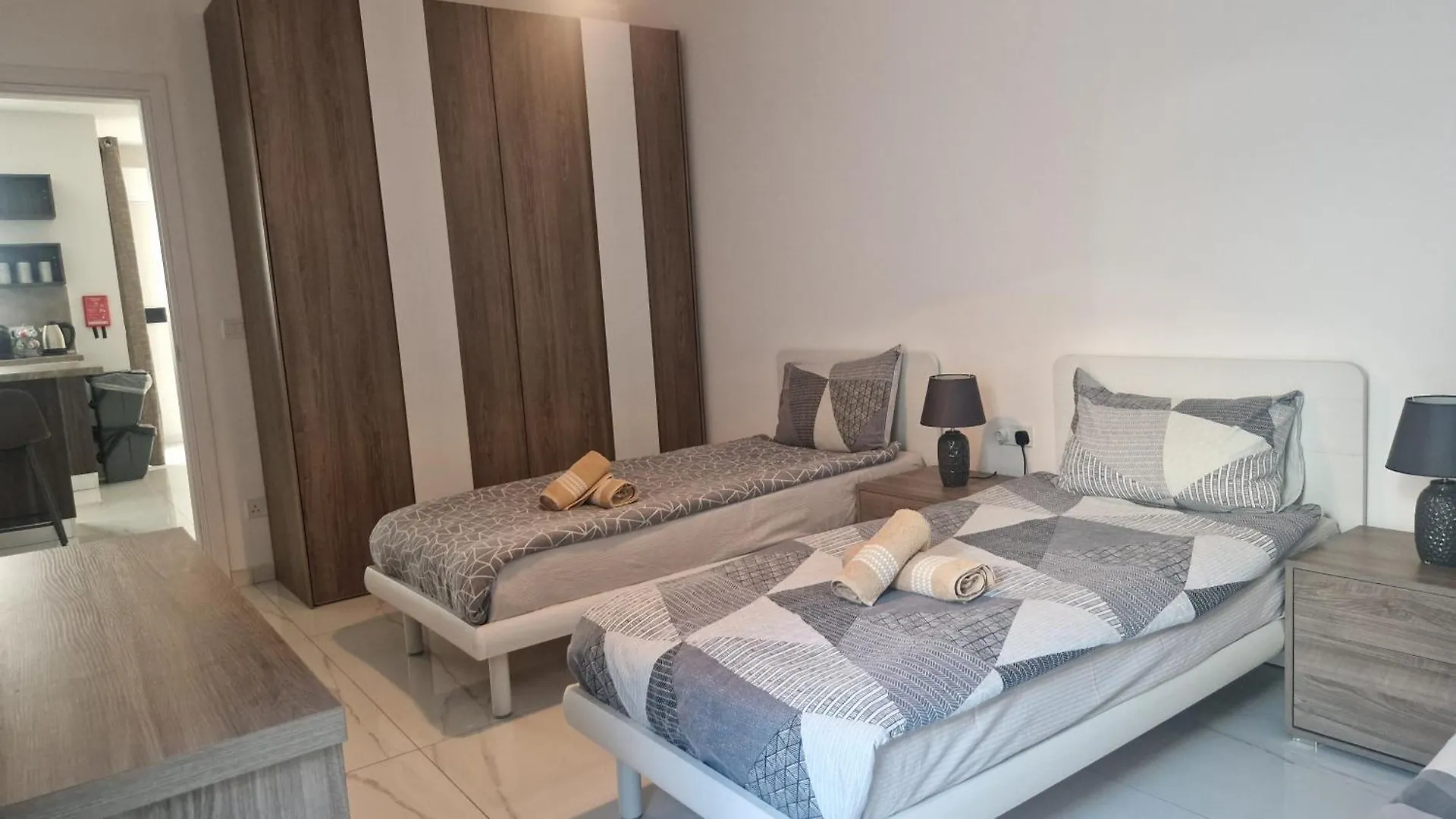 Il-Girna- Modern Seaside Accommodation Marsaskala 0*,  Malta