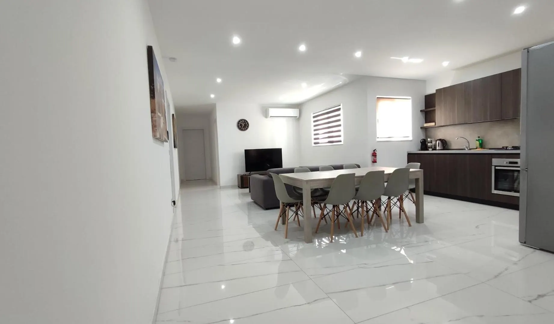 Il-Girna- Modern Seaside Accommodation Marsaskala Malta