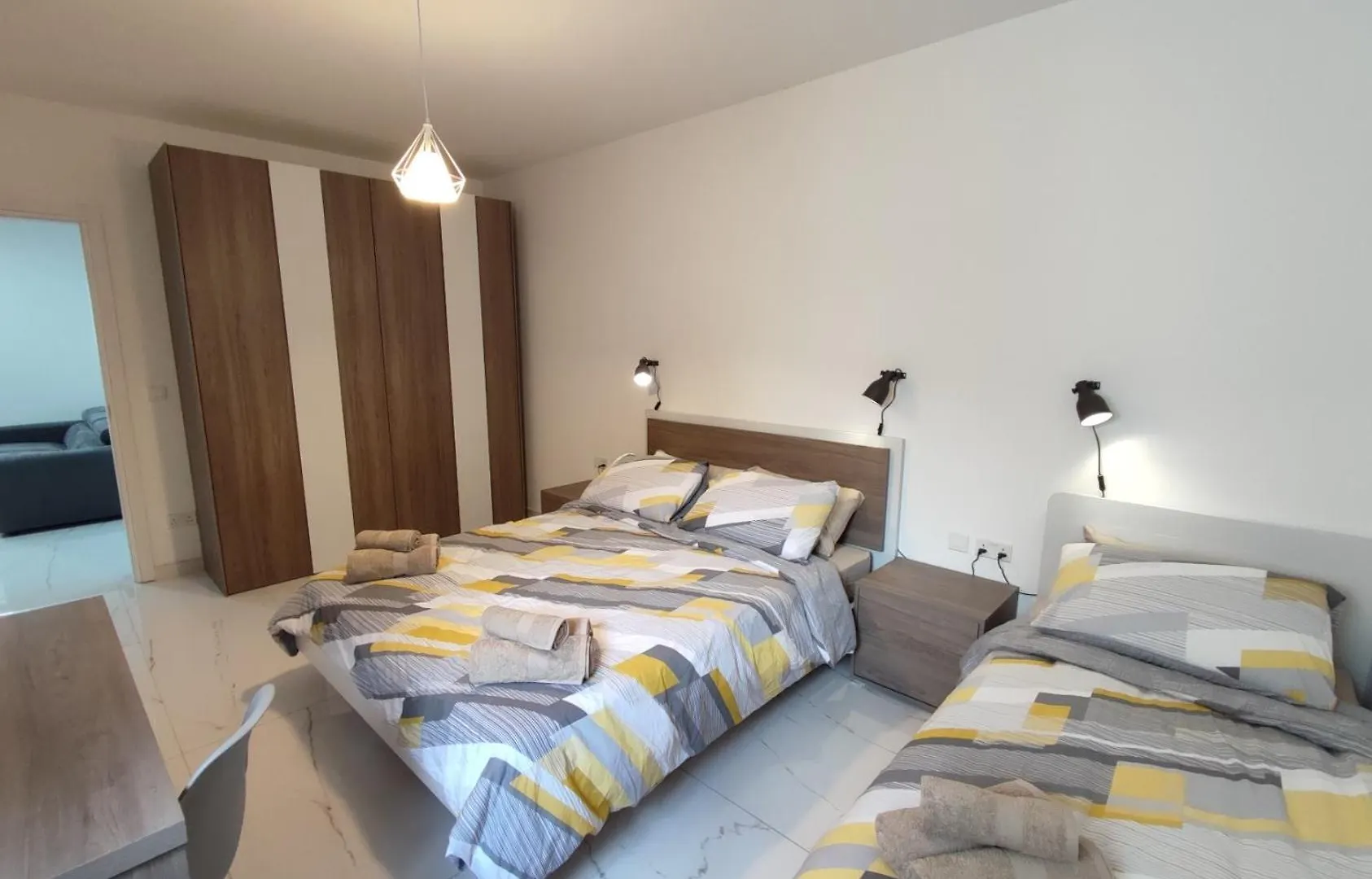 Il-Girna- Modern Seaside Accommodation Marsaskala