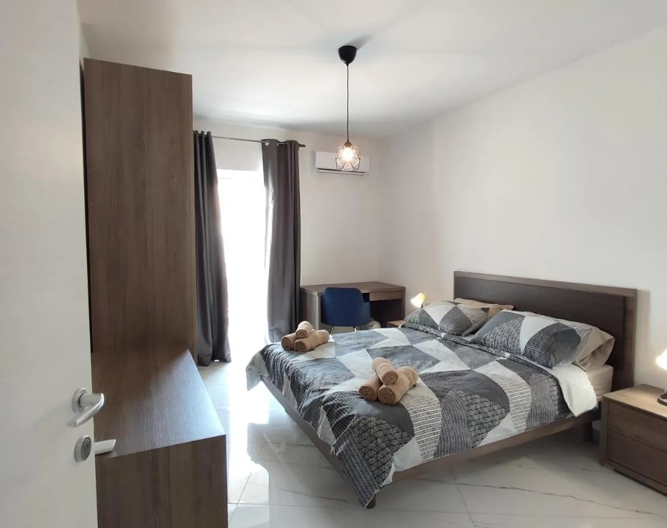 Il-Girna- Modern Seaside Accommodation Marsaskala
