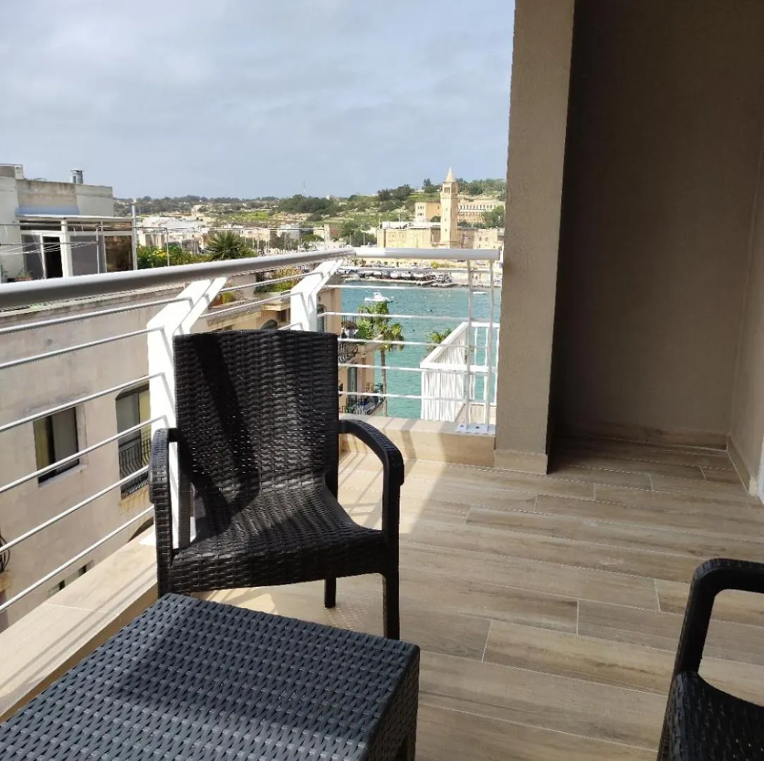 Il-Girna- Modern Seaside Accommodation Marsaskala