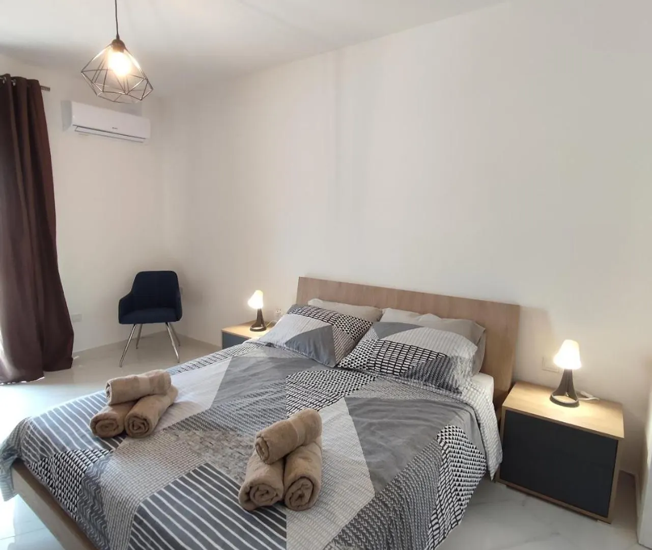 Il-Girna- Modern Seaside Accommodation Marsaskala Apartment