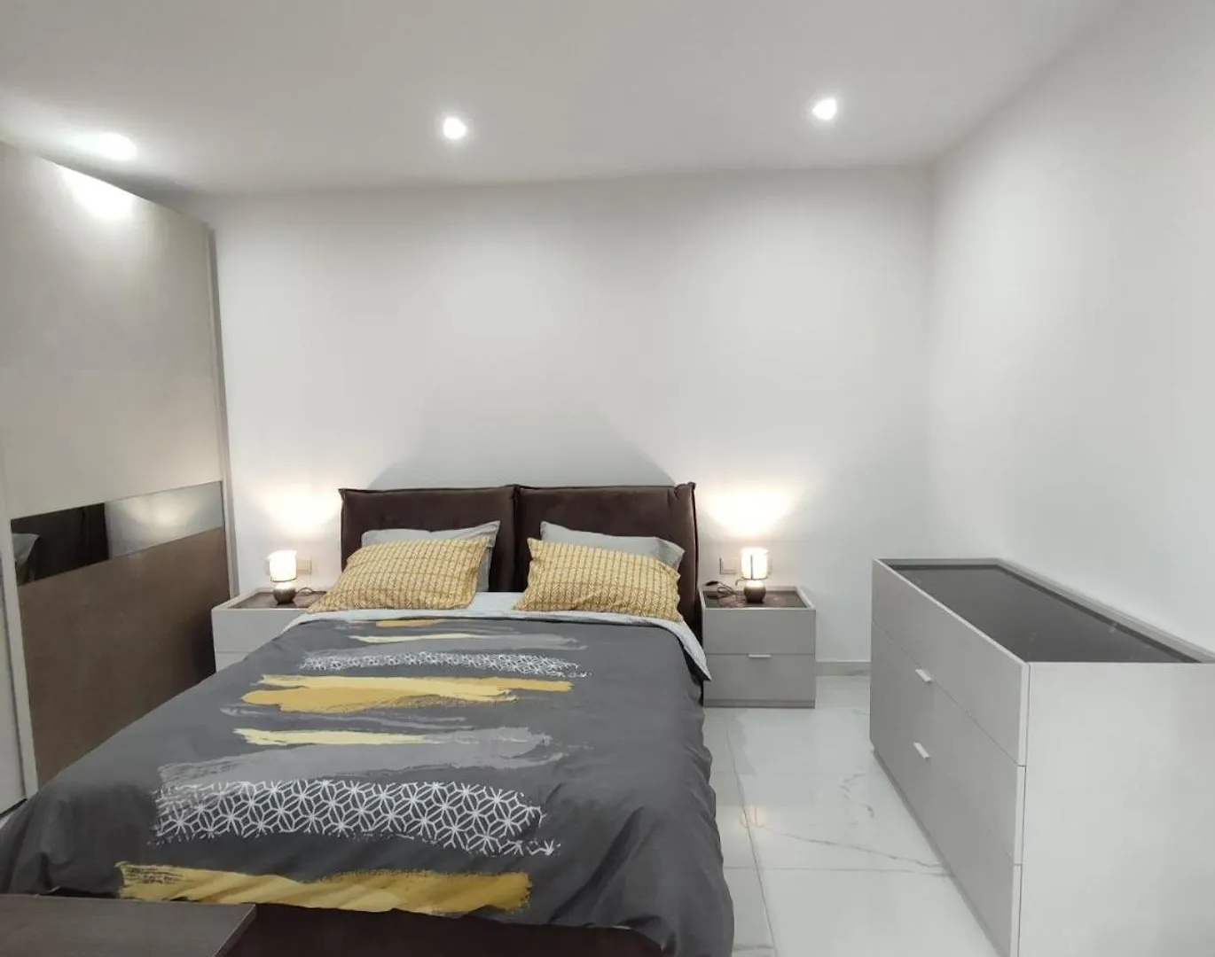Il-Girna- Modern Seaside Accommodation Marsaskala