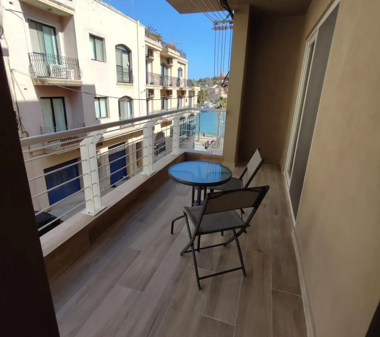 Apartment Il-Girna- Modern Seaside Accommodation Marsaskala